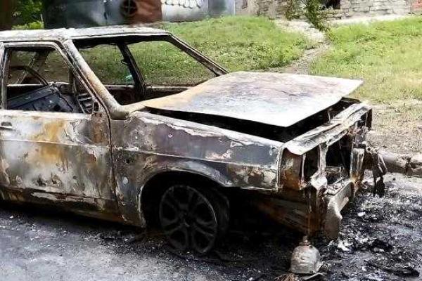 Донецкие реалии: "ответка" местных жителей надоевшим боевикам Донецкие реалии: "ответка" местных жителей надоевшим боевикам