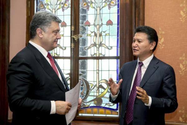 Фотоальбом: рабочий визит Петра Порошенко на Львовщину Фотоальбом: рабочий визит Петра Порошенко на Львовщину