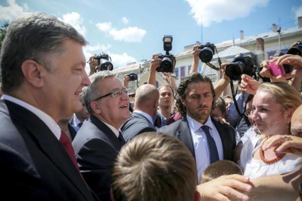 Фотоальбом: рабочий визит Петра Порошенко на Львовщину Фотоальбом: рабочий визит Петра Порошенко на Львовщину