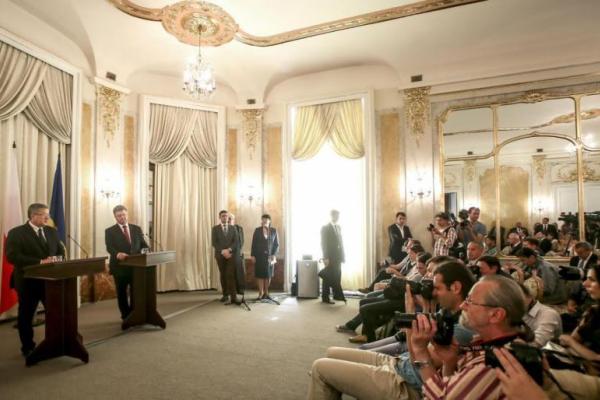 Фотоальбом: рабочий визит Петра Порошенко на Львовщину Фотоальбом: рабочий визит Петра Порошенко на Львовщину