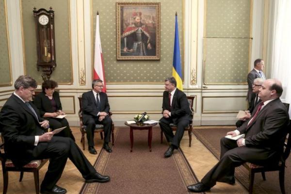 Фотоальбом: рабочий визит Петра Порошенко на Львовщину Фотоальбом: рабочий визит Петра Порошенко на Львовщину