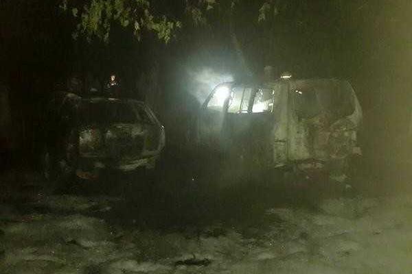 Жители Ужгорода провели бессонную ночь: взорвались и сгорели два автомобиля Жители Ужгорода провели бессонную ночь: взорвались и сгорели два автомобиля