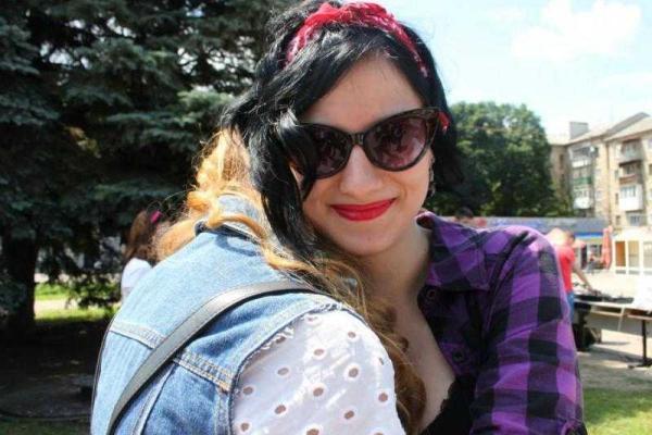 Фотоальбом: Всемирный день поцелуя в оккупированной Горловке