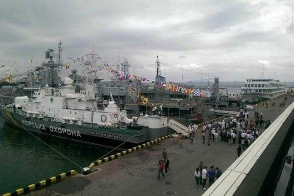 Торжества в Одессе: город отмечает День Военно-морских сил Украины Торжества в Одессе: город отмечает День Военно-морских сил Украины
