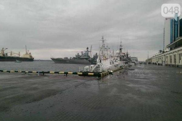 Торжества в Одессе: город отмечает День Военно-морских сил Украины Торжества в Одессе: город отмечает День Военно-морских сил Украины