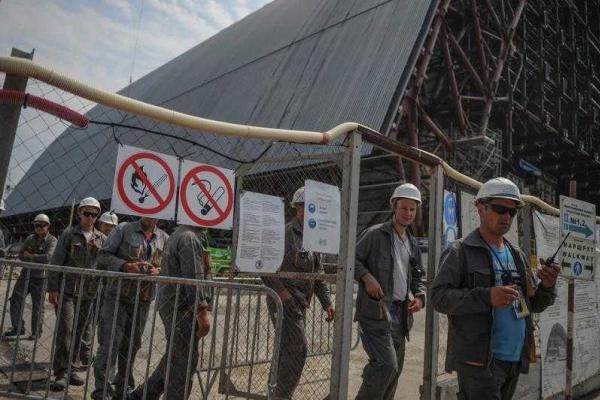 Фотоотчет: Рабочая поездка Арсения Яценюка на Чернобыльскую АЭС