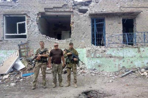 Когда-то в лагерях в Широкино звенел детский смех, после боевиков в развалинах шумит только ветер