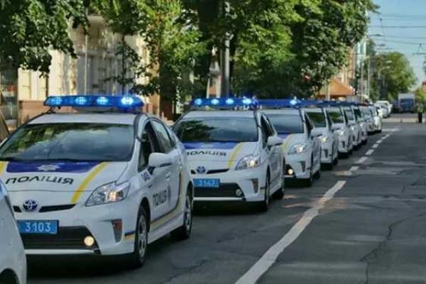 Новая патрульная служба торжественно присягнула на верность украинскому народу