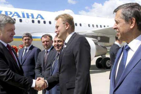 Фотоальбом: рабочий визит Петра Порошенко на Львовщину Фотоальбом: рабочий визит Петра Порошенко на Львовщину