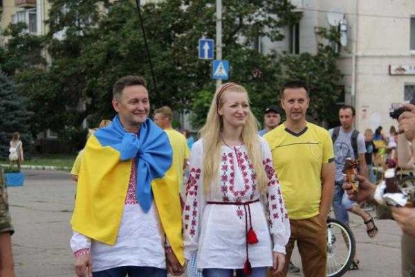 Жители Краматорска весело и дружно отметили годовщину освобождения города Жители Краматорска весело и дружно отметили годовщину освобождения города