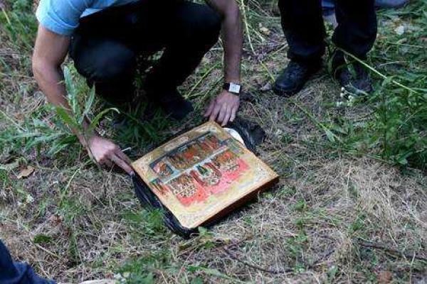 СБУ: В Киеве обнаружен схрон с боеприпасами и взрывчаткой СБУ: В Киеве обнаружен схрон с боеприпасами и взрывчаткой