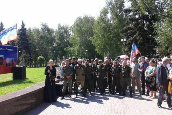 В "ДНР" отметили годовщину освобождения Славянска В "ДНР" отметили годовщину освобождения Славянска