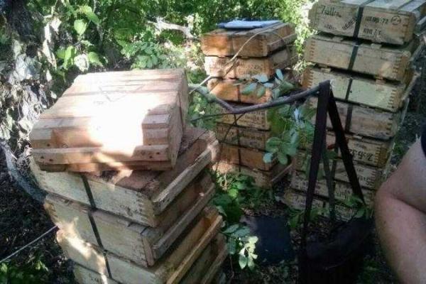Военной прокуратурой расследуется факт незаконного хранения боеприпасов добровольцами на Луганщине