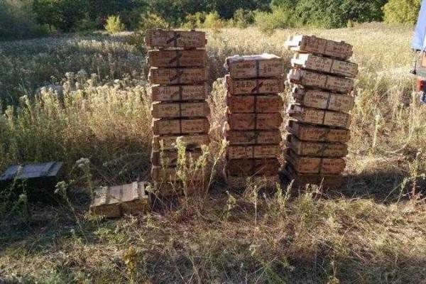 Военной прокуратурой расследуется факт незаконного хранения боеприпасов добровольцами на Луганщине