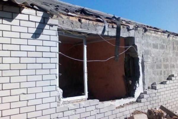 Штаб АТО: боевики продолжают стирать с лица земли населенные пункты Донбасса Штаб АТО: боевики продолжают стирать с лица земли населенные пункты Донбасса