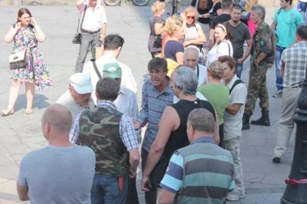 На Майдане Незалежности провели акцию под названием "Марш гнева" На Майдане Незалежности провели акцию под названием "Марш гнева"