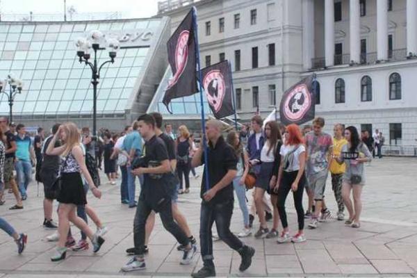 На Майдане Незалежности провели акцию под названием "Марш гнева" На Майдане Незалежности провели акцию под названием "Марш гнева"