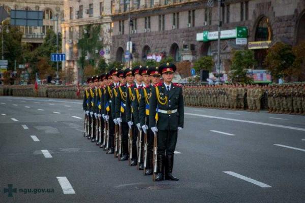 В Сеть попало видео с репетиции парада ко Дню Независимости, которое сняли с помощью дрона