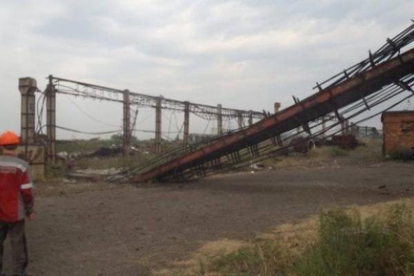 Наблюдатели украинской стороны СЦКК опубликовали новые фото с разрушениями от обстрелов Наблюдатели украинской стороны СЦКК опубликовали новые фото с разрушениями от обстрелов