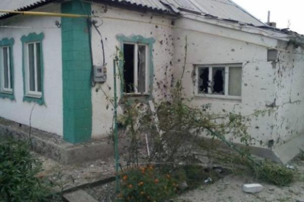 Наблюдатели украинской стороны СЦКК опубликовали новые фото с разрушениями от обстрелов Наблюдатели украинской стороны СЦКК опубликовали новые фото с разрушениями от обстрелов