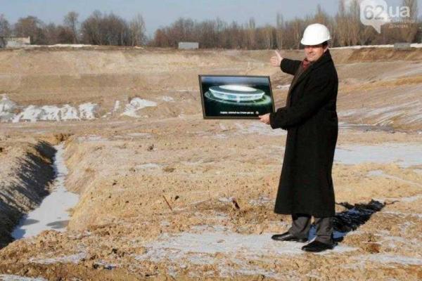 Грустные воспоминания: 6 лет назад в Донецке открыли "Донбасс Арену" - как это было Грустные воспоминания: 6 лет назад в Донецке открыли "Донбасс Арену" - как это было