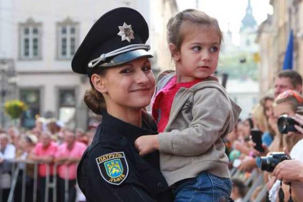 Во Львове прошла торжественная церемония Присяги новых полицейских Во Львове прошла торжественная церемония Присяги новых полицейских