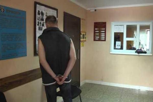 Столичные правоохранители задержали группу мужчин, которые средь бела дня похитили человека