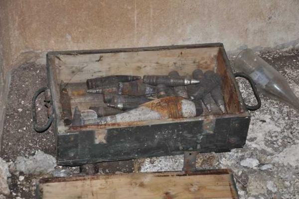 На Донетчине фермеры, рискуя жизнью, сами решили очищать поля от неразорвавшихся снарядов