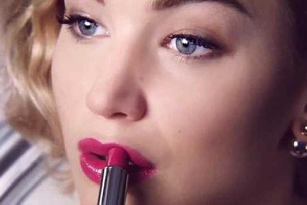Обворожительная Дженнифер Лоуренс снялась в рекламе косметики от Dior
