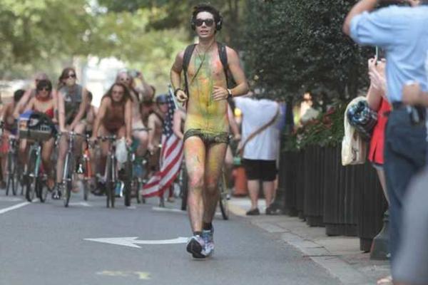Голый велопробег состоялся в Филадельфии
