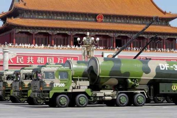 Китай показал Путину всю свою мощь на военном параде Китай показал Путину всю свою мощь на военном параде