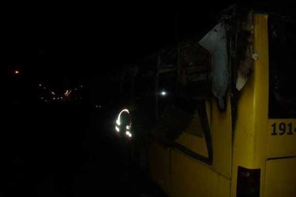 В Киеве прошла "богатая" на ЧП ночь: сгорели три авто и троллейбус В Киеве прошла "богатая" на ЧП ночь: сгорели три авто и троллейбус