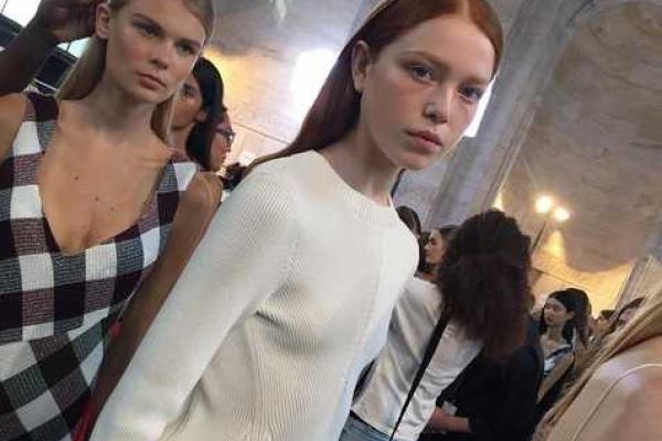 Виктория Бекхэм подверглась лавине критики в свой адрес из-за "болезненной" худобы своих моделей