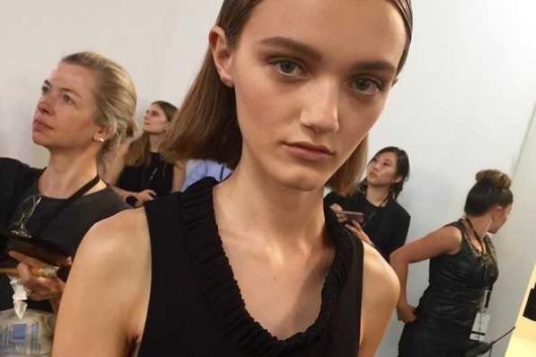 Виктория Бекхэм подверглась лавине критики в свой адрес из-за "болезненной" худобы своих моделей