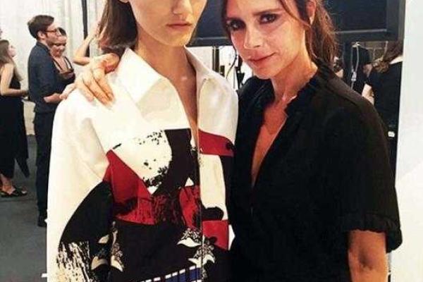 Виктория Бекхэм подверглась лавине критики в свой адрес из-за "болезненной" худобы своих моделей