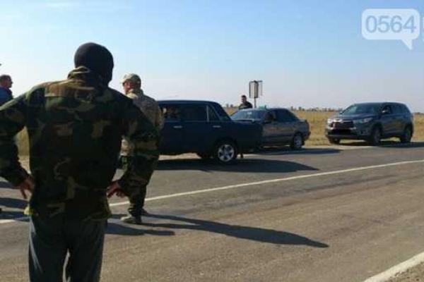 Второй день блокады Крыма: мнение украинцев о блокаде