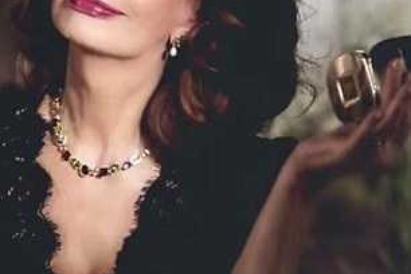 В честь легендарной Софи Лорен выпустили новый оттенок губной помады В честь легендарной Софи Лорен выпустили новый оттенок губной помады