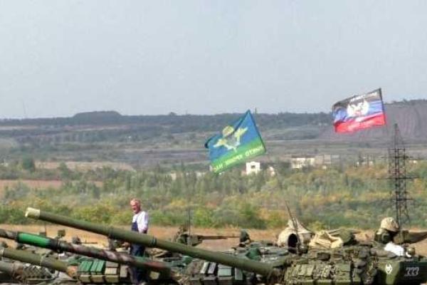 Боевики "ДНР" и "ЛНР" решили поиграть в "танчики"