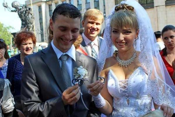 Международный фестиваль кузнечного мастерства провели в Донецке Международный фестиваль кузнечного мастерства провели в Донецке