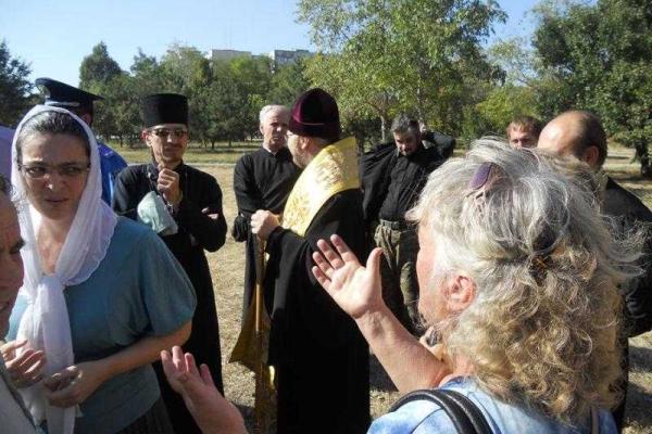 В Мариуполе произошла небольшая "заварушка" из-за планов постройки храма УПЦ КП