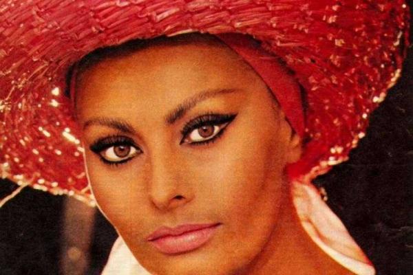 Несравненная Софи Лорен отмечает сегодня 81-летие