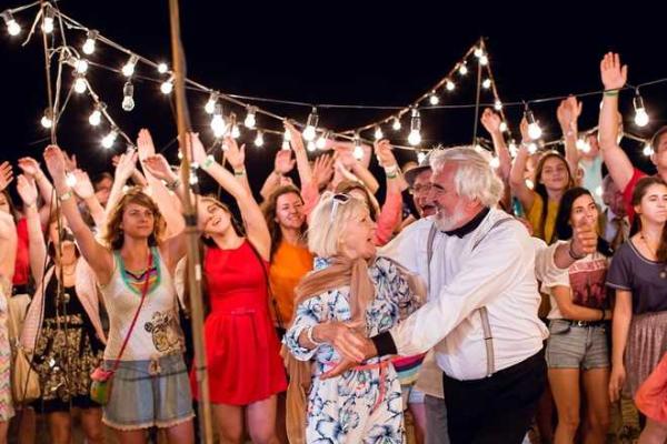 Подарок поклонникам группы "Океан Эльзы" - клип на песню "Життя починається знов"