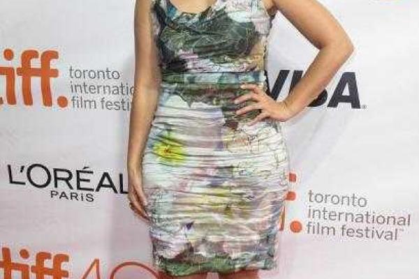 Популярная певица Нелли Фуртадо так поправилась, что ее перестали узнавать Популярная певица Нелли Фуртадо так поправилась, что ее перестали узнавать