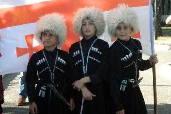 Запорожье ярко и с почестями встретило легендарного Вахтанга Кикабидзе  Запорожье ярко и с почестями встретило легендарного Вахтанга Кикабидзе