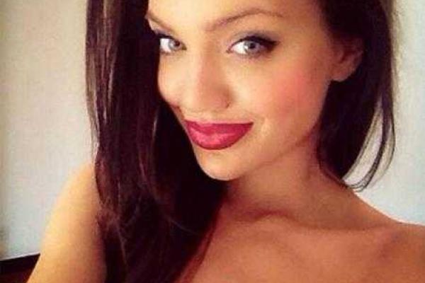 В Шотландии живет девушка, которая является точной копией Анджелины Джоли