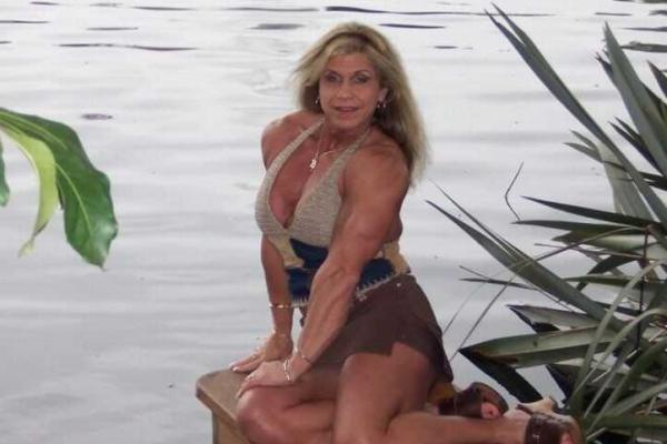 Женщина-бодибилдер, которая покоряет мир и мужчин своими железными мускулами