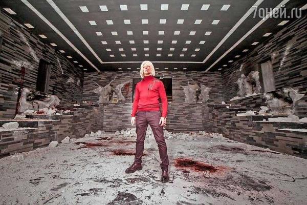 Актер Данила Козловский перевоплотился в длинноволосого блондина с голубыми глазами Актер Данила Козловский перевоплотился в длинноволосого блондина с голубыми глазами