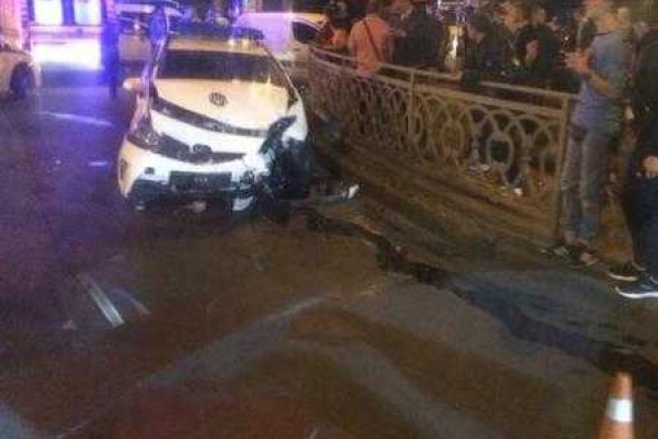 ДТП с участием автомобиля ГАИ в Ровно: стали известны первые детали аварии ДТП с участием автомобиля ГАИ в Ровно: стали известны первые детали аварии