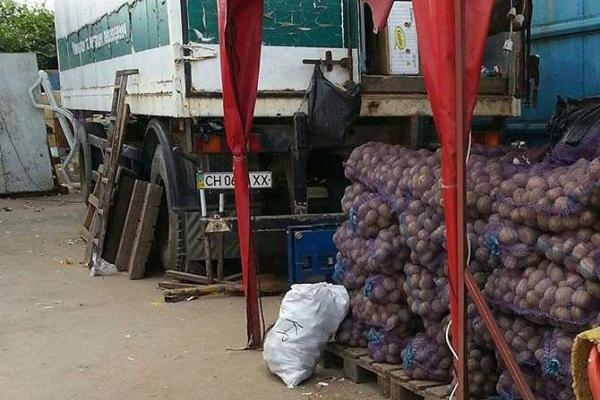 Несмотря на заявления местных "властей", Крым не в состоянии прокормить себя сам - журналисты