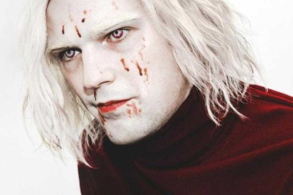 Актер Данила Козловский перевоплотился в длинноволосого блондина с голубыми глазами Актер Данила Козловский перевоплотился в длинноволосого блондина с голубыми глазами